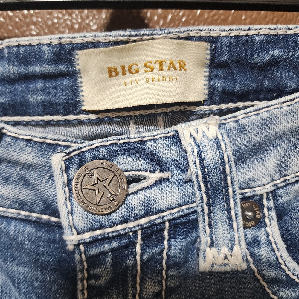 Big Star Liv Skinny Jeans light acid washed color size 27R - Picture 5 of 6